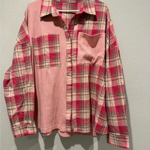 Plaid Button Down Shirt - Pink and Red
PTP 28”. Length 28”